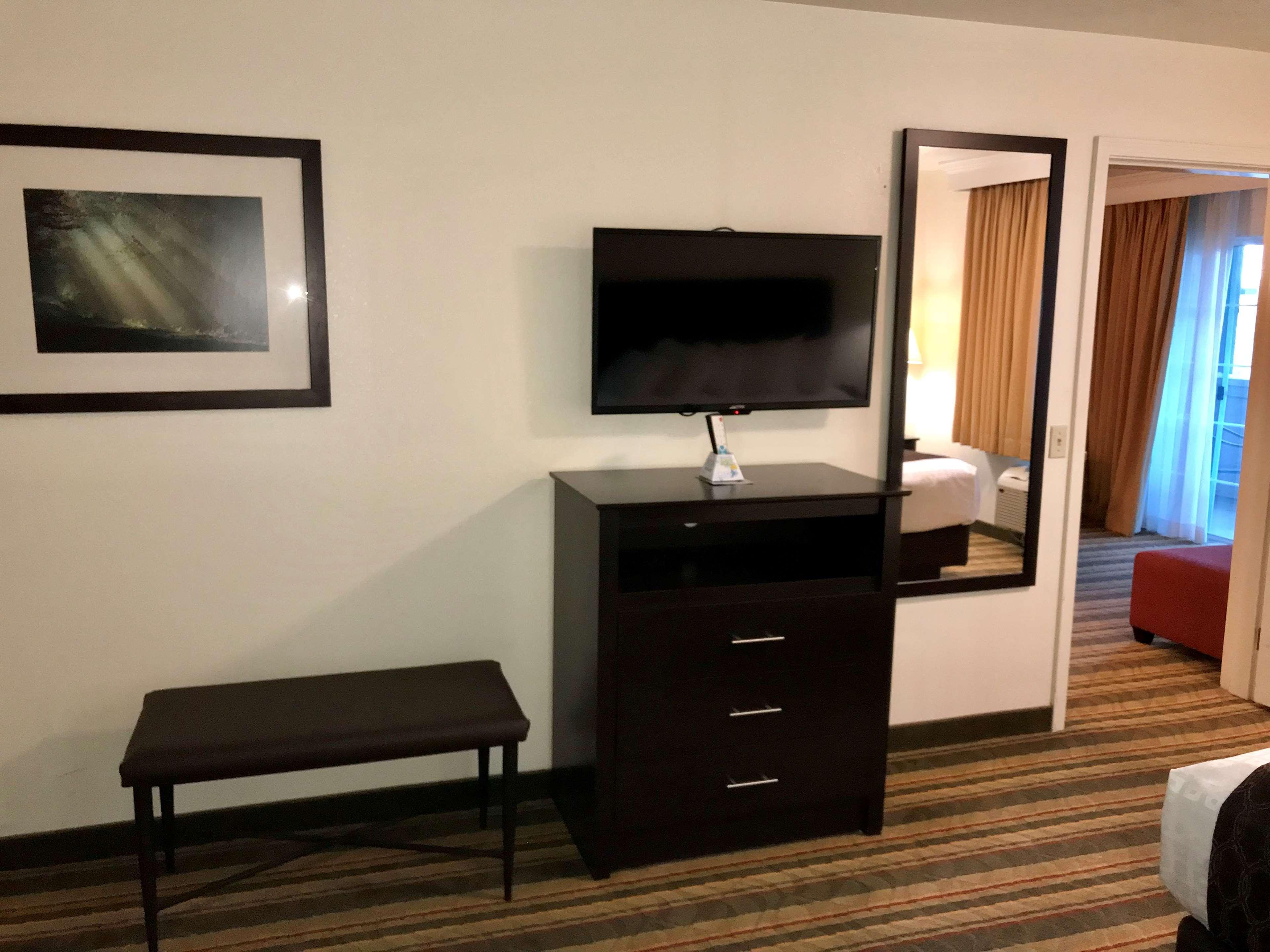 Best Western Plus Moose Jaw Buitenkant foto