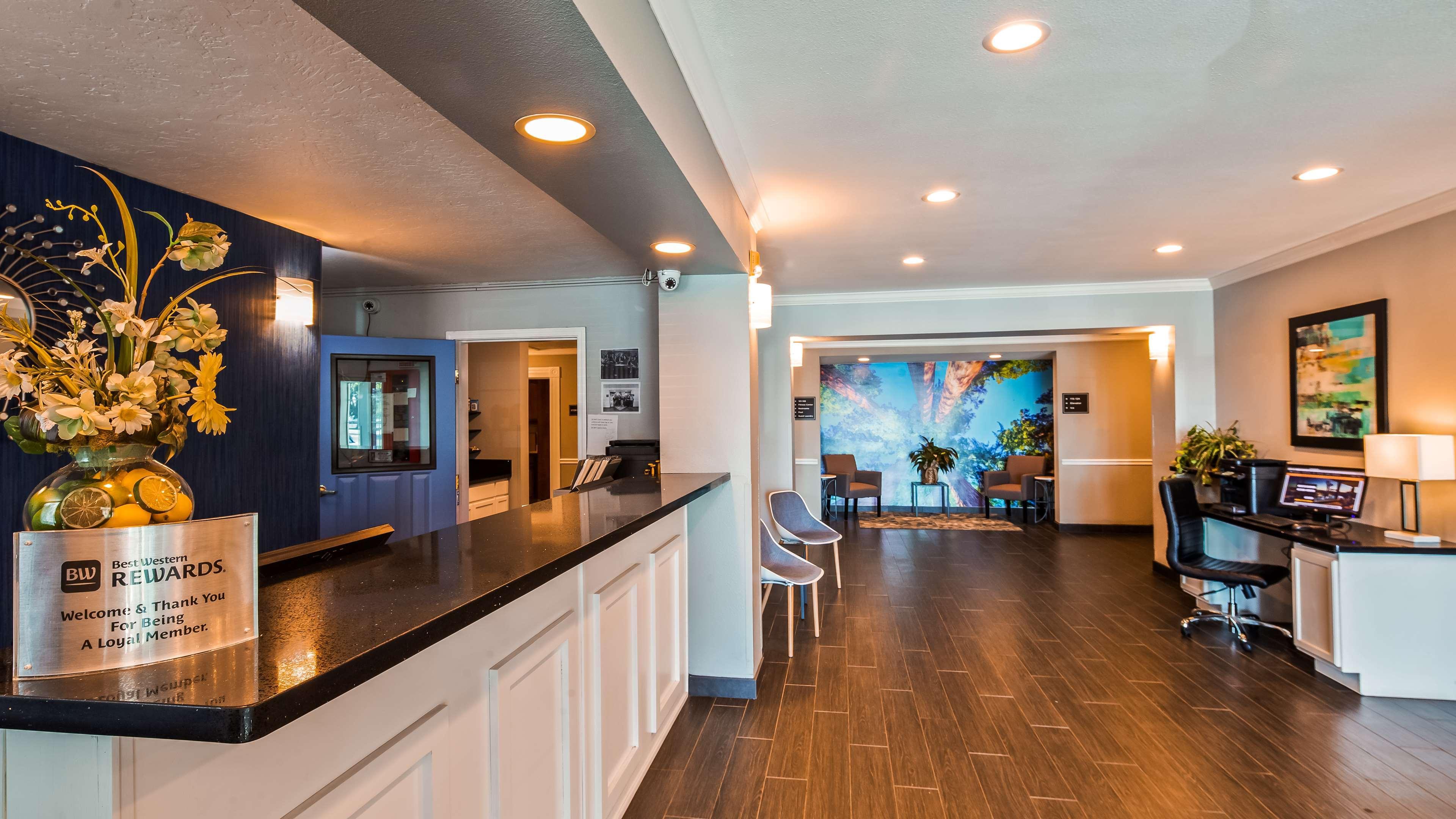 Best Western Plus Moose Jaw Buitenkant foto