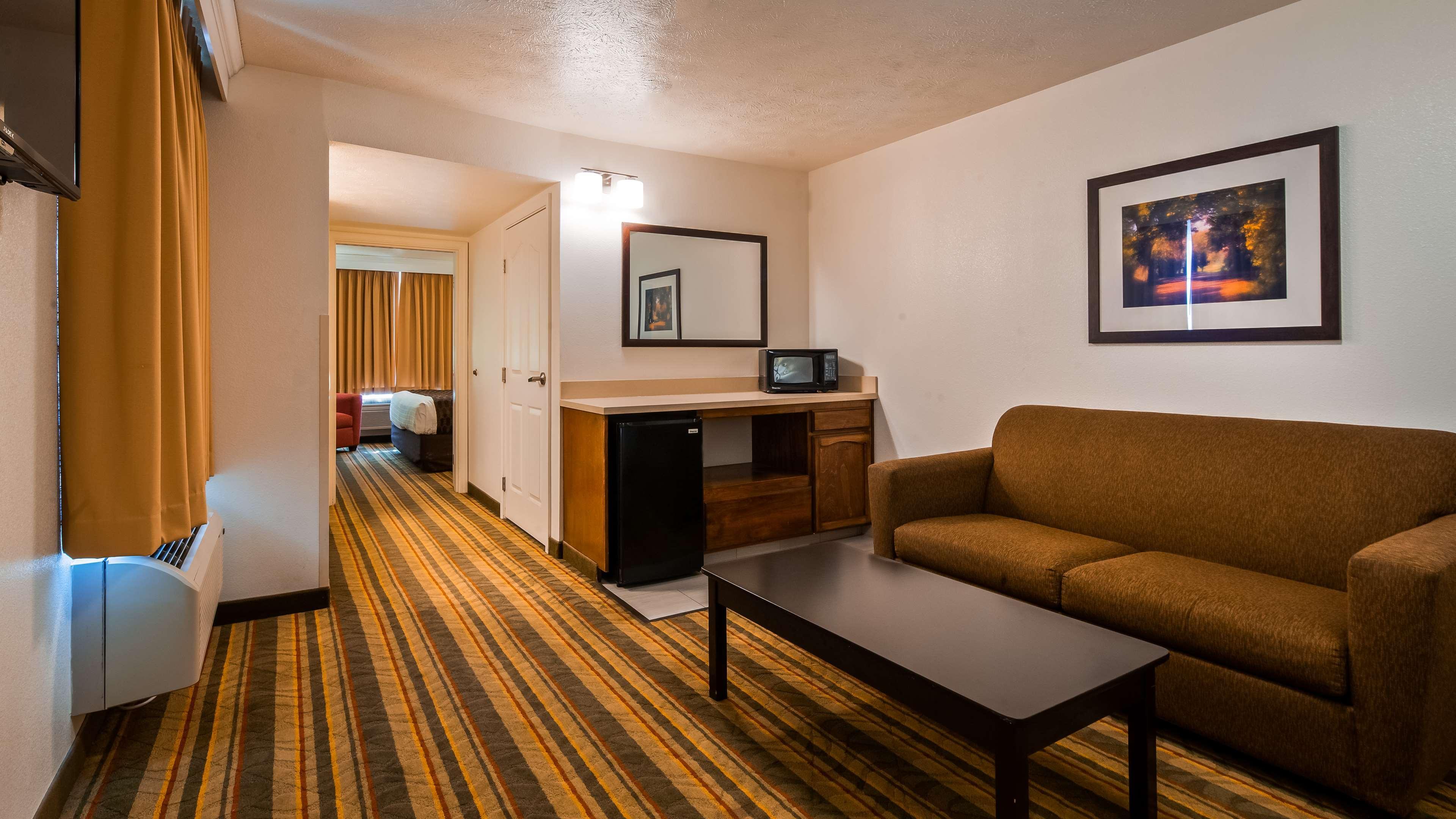 Best Western Plus Moose Jaw Buitenkant foto