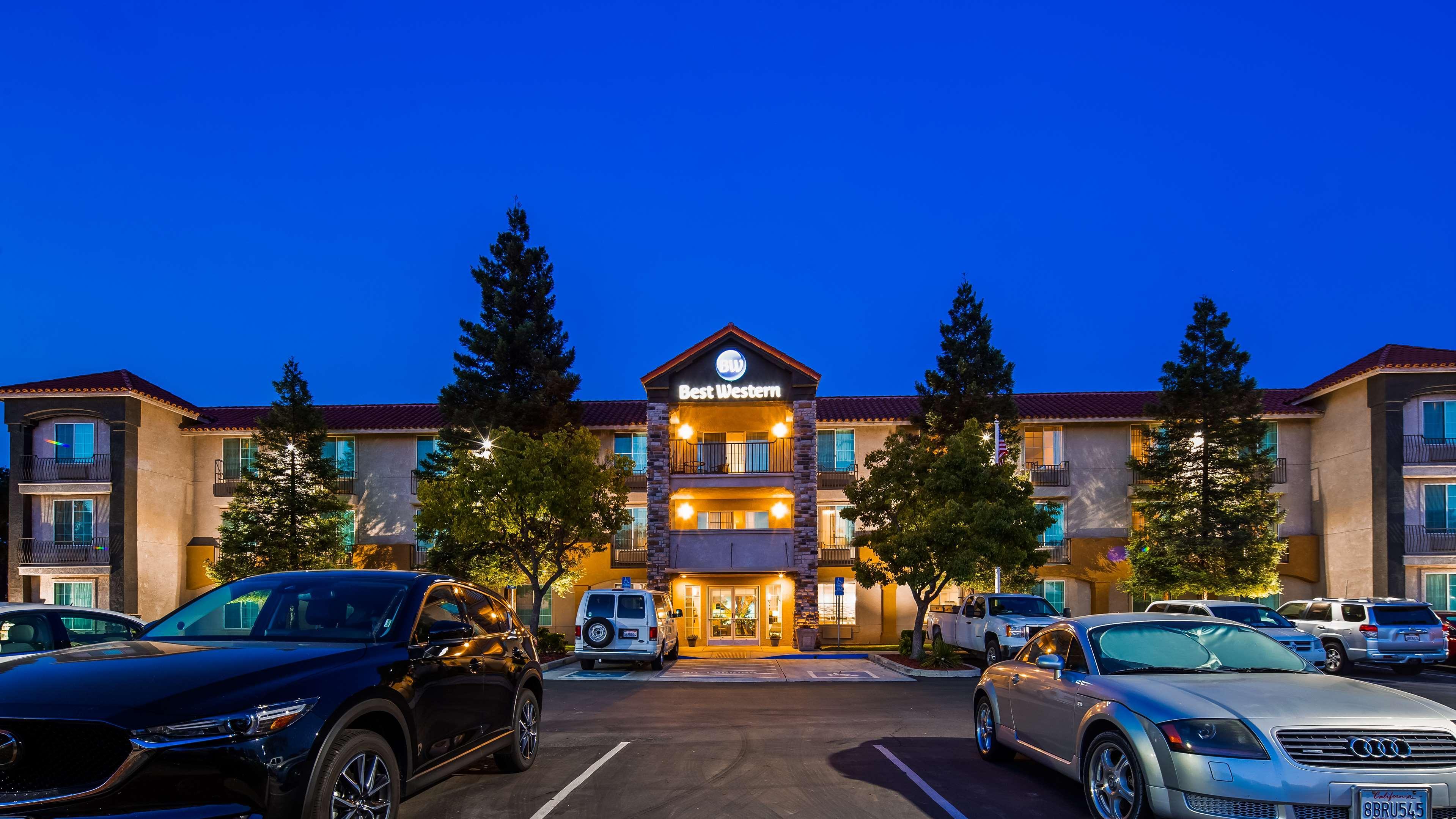 Best Western Plus Moose Jaw Buitenkant foto