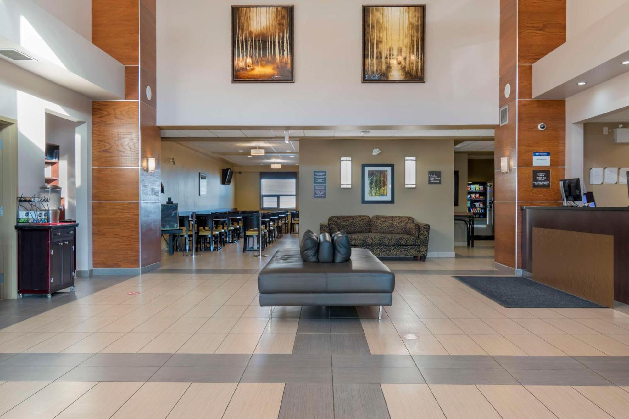 Best Western Plus Moose Jaw Buitenkant foto